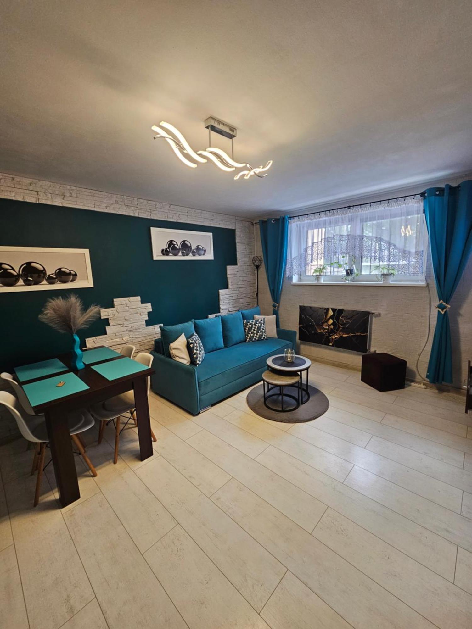 Quiet Basement Apartment Poznan Exterior photo